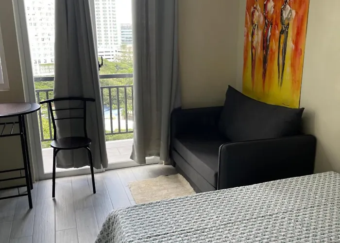 Ayala Center Unit Apartament