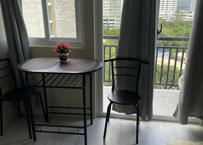 Ayala Center Unit Apartment Cebu